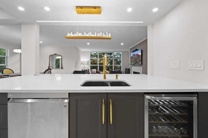 3399 Capilano Crescent 103 — photo 1