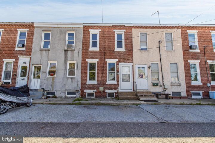 Property Photo: 733 Center Street DE 19720