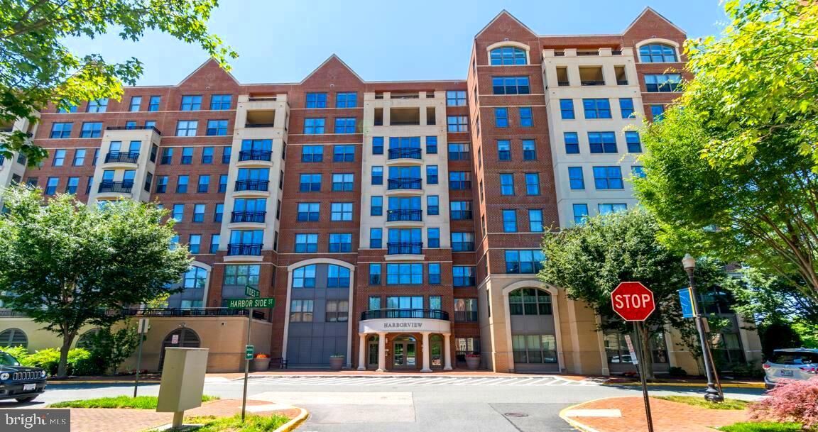 Property Photo: 485 Harbor Side Street 505 VA 22191