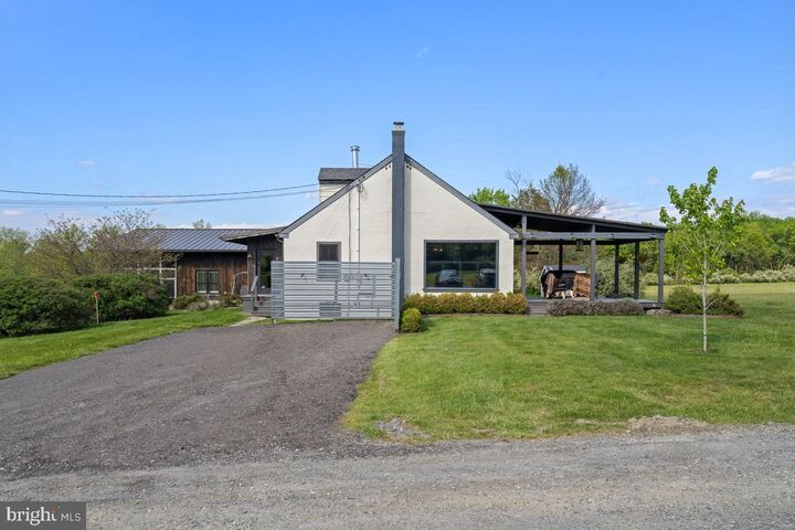 Property Photo:  13 Rope Walk Road  PA 18972 