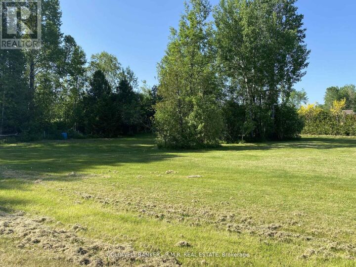 Property Photo:  Lot 11 Pinewood Boulevard  ON K0M 2T0 