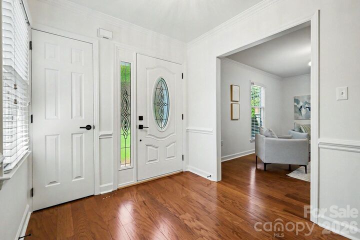 Property Photo: 4831 Deanscroft Drive NC 28226