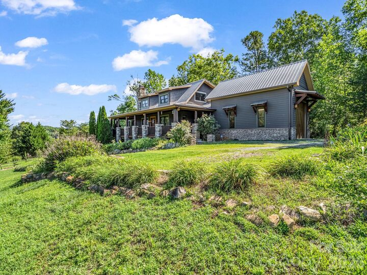 Property Photo:  301 Peaks Drive  NC 28746 