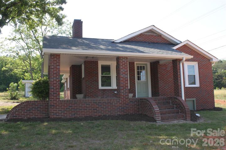 Property Photo:  6337 US Highway 21 Highway  NC 28642 