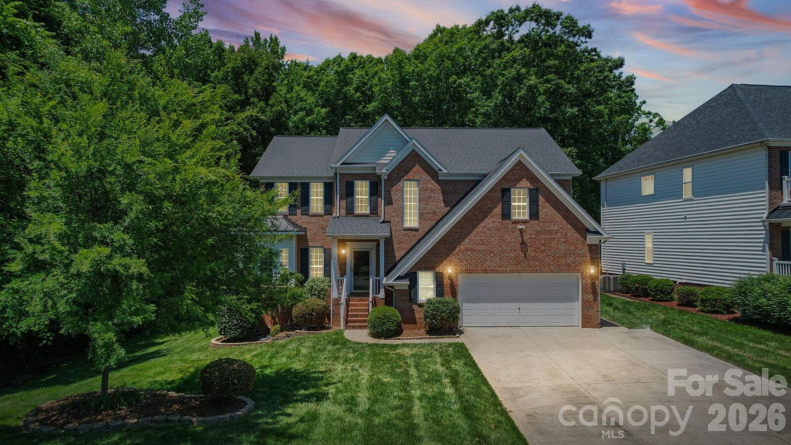 Property Photo: 10731 Persimmon Creek Drive NC 28227