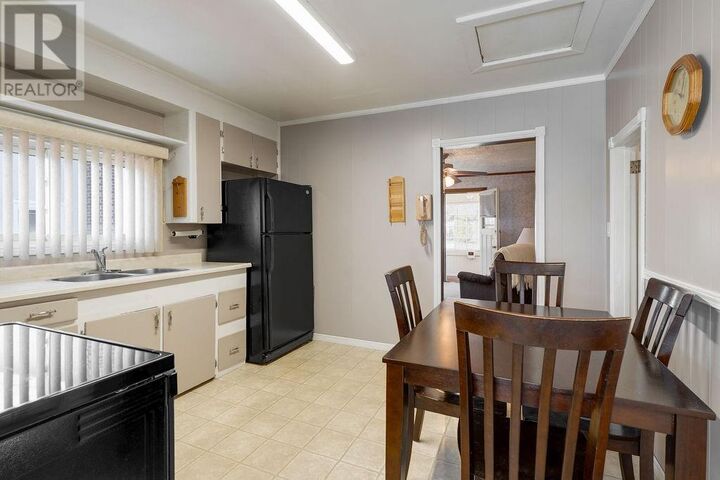 Property Photo: 112 First Avenue ON P3B 3L1