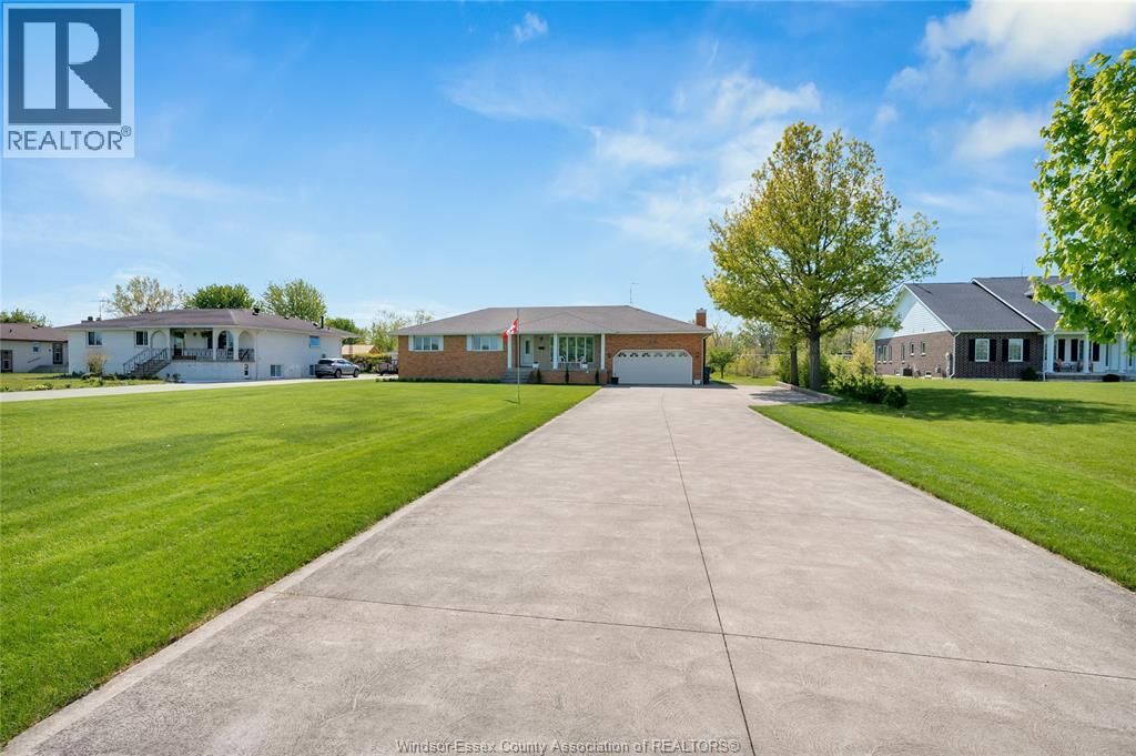 Property Photo: 662 Second Concession North ON N9V 3R3