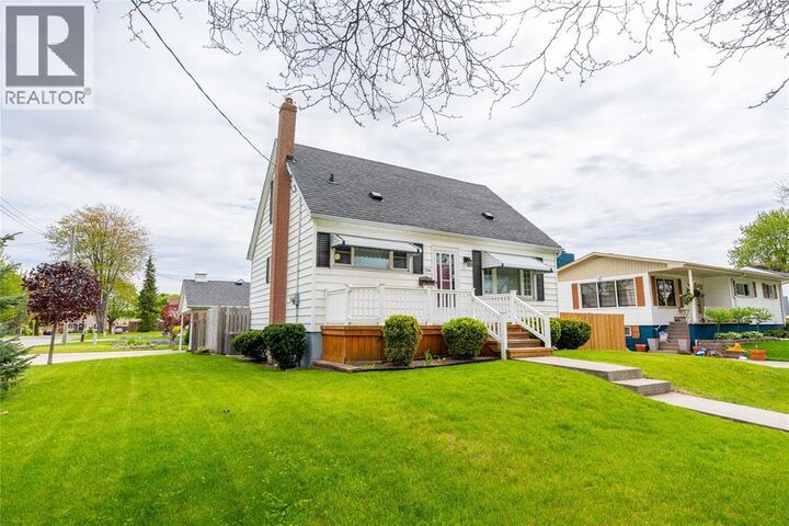 Property Photo:  736 Southern Avenue  ON N7T 7E3 