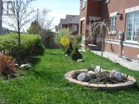 Property Photo:  18 8 Townwood Drive  ON L4E 4Y9 