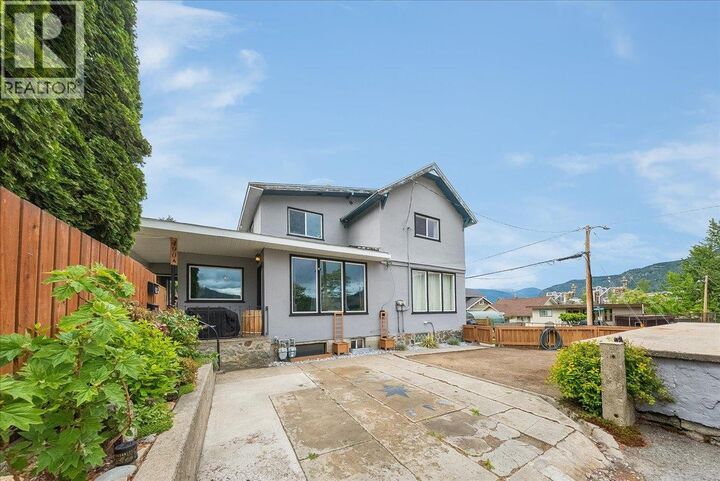 Property Photo:  490 Austad Lane  BC V1R 3K6 