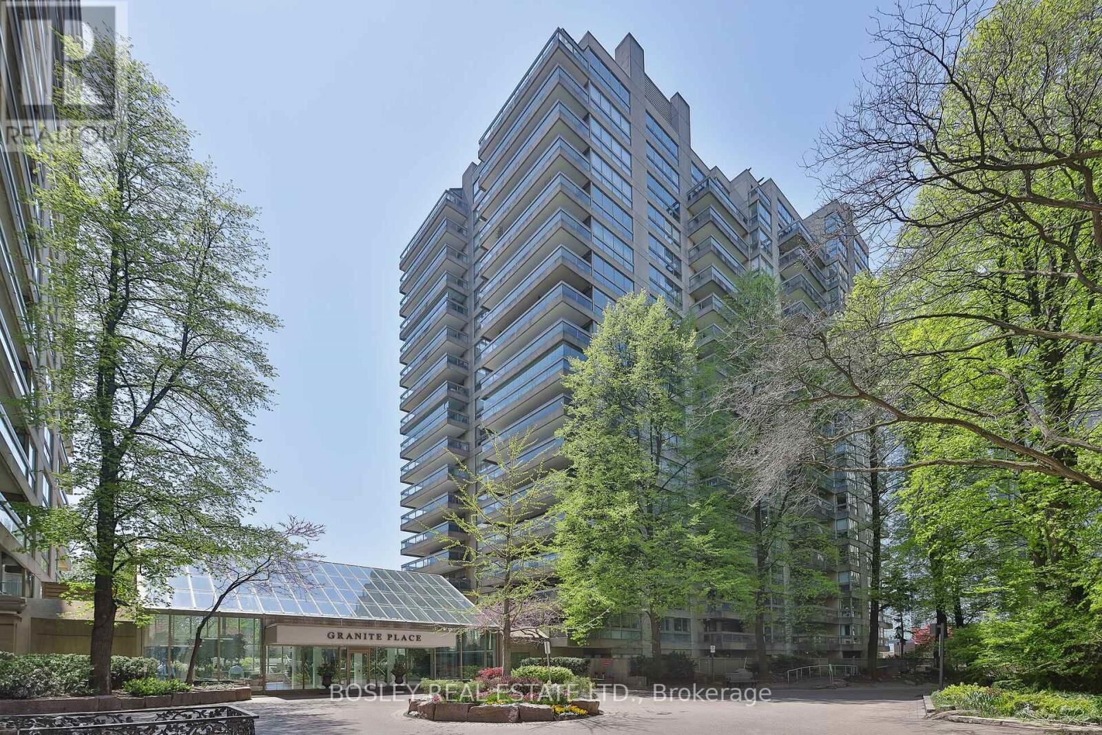 Property Photo:  63 St Clair Avenue West 306  ON M4V 2Y9 