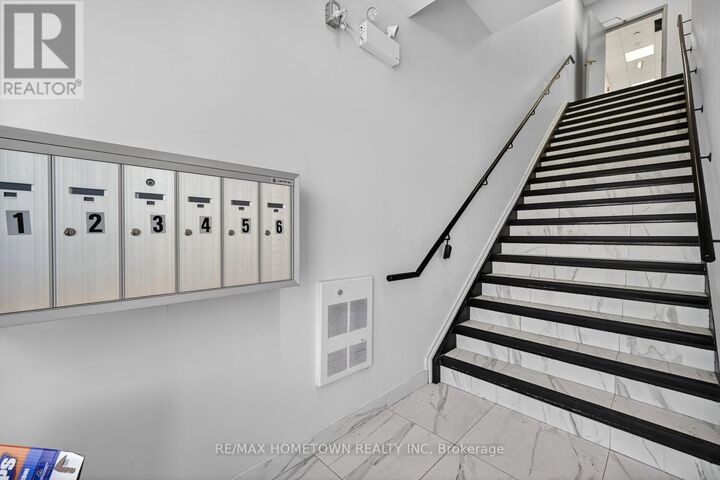 Property Photo:  48 King Street East 203  ON K6V 1B1 