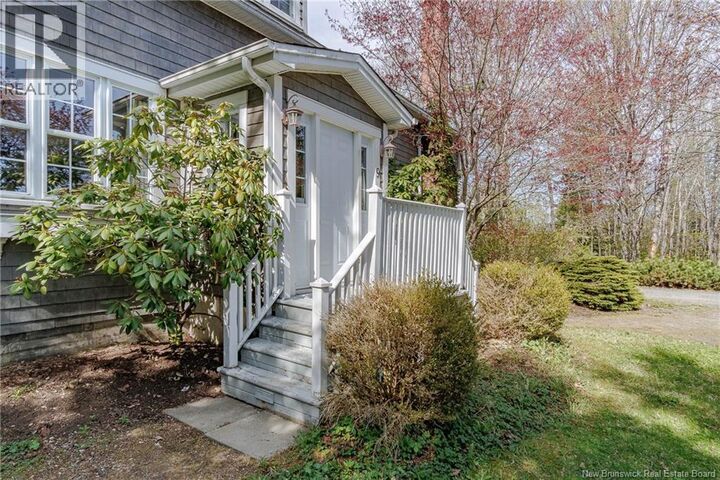 Property Photo: 9 Grove Avenue NB E2E 5K5