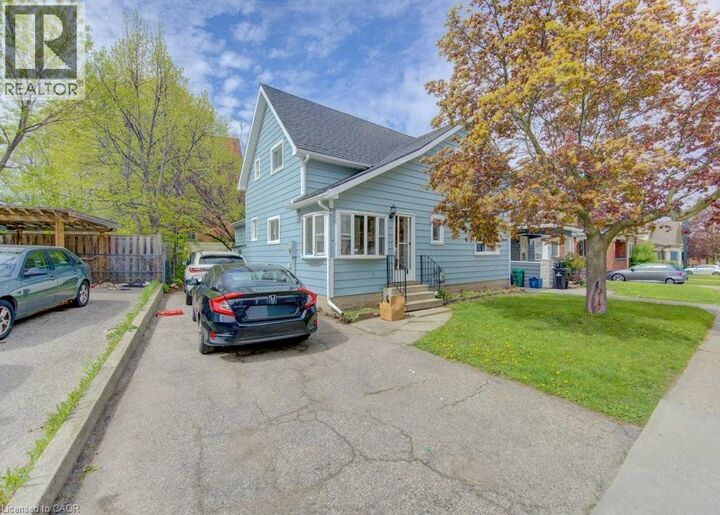 8 Marshall Street — photo 1