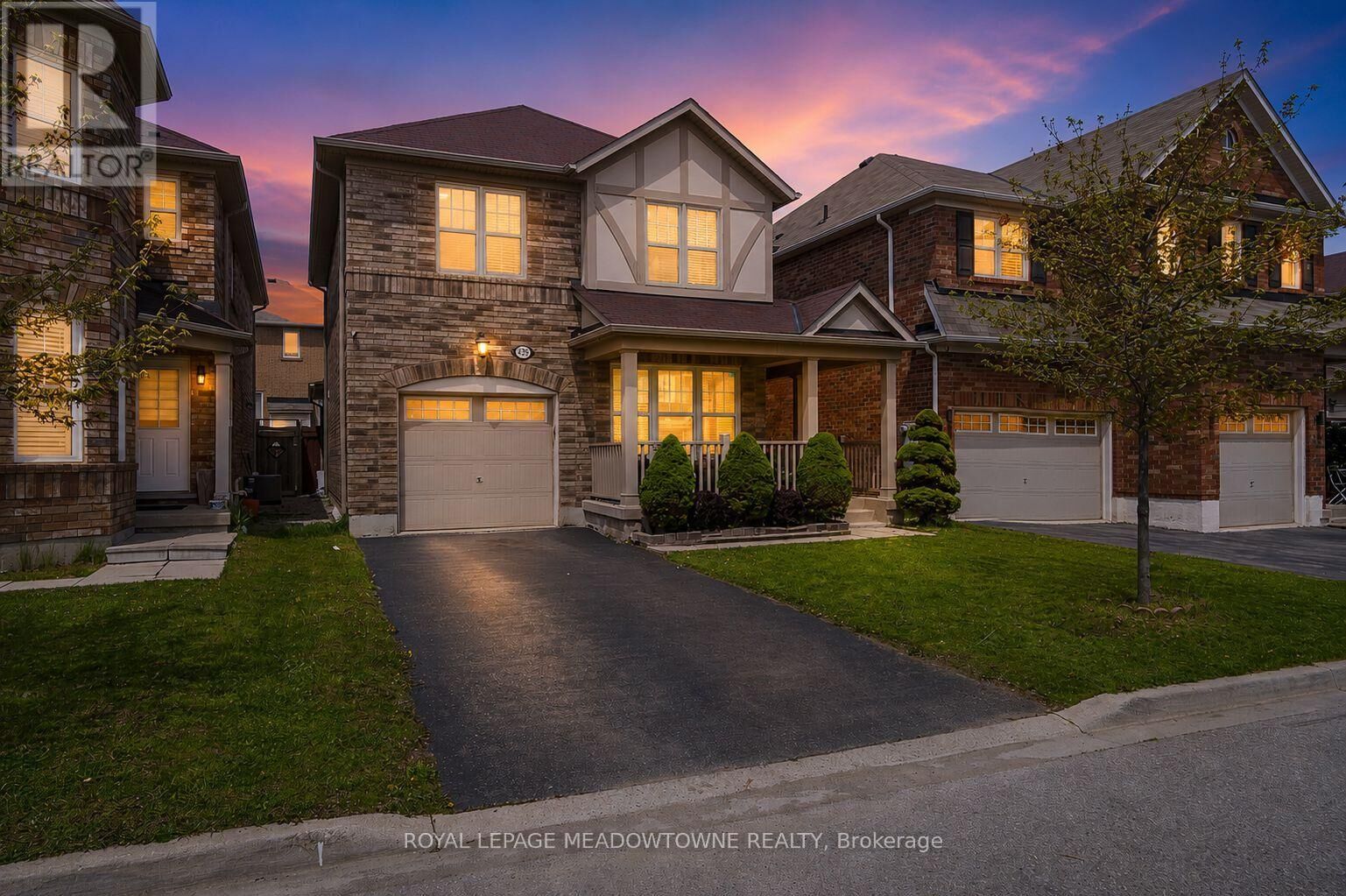 Property Photo:  439 Pozbou Crescent  ON L9T 8H8 