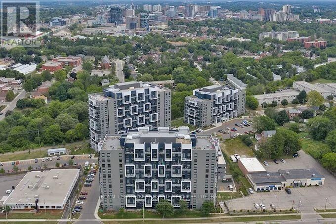 Property Photo:  460B Belmont Avenue West 103  ON N2M 0B3 