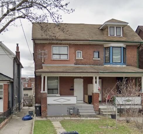 Property Photo:  19 Armstrong Avenue 2nd Fl  ON M6H 1V9 