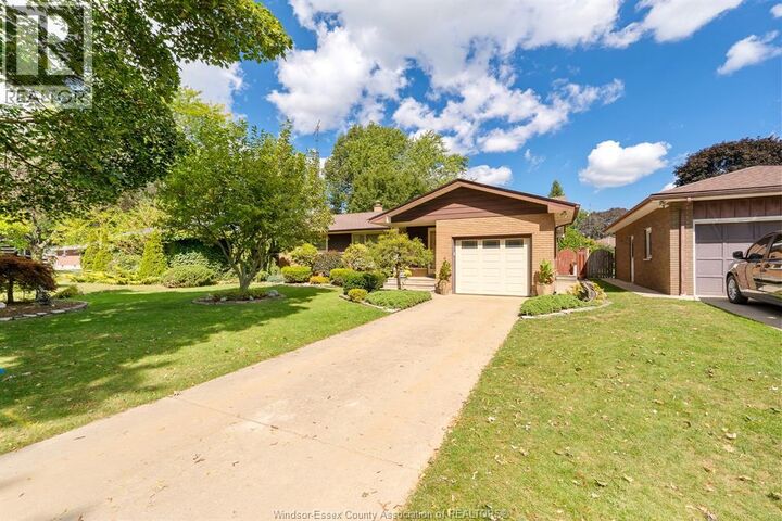 Property Photo:  9 Audrey Street  ON N8H 2K7 