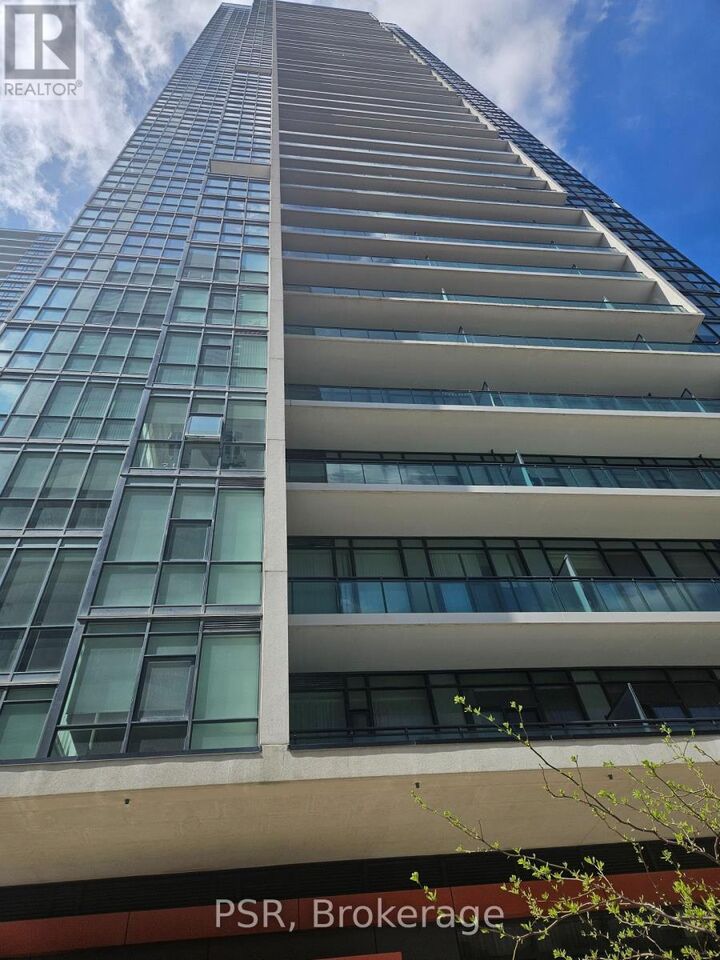 Property Photo: 4070 Confederation Parkway 2504 ON L5B 0E9