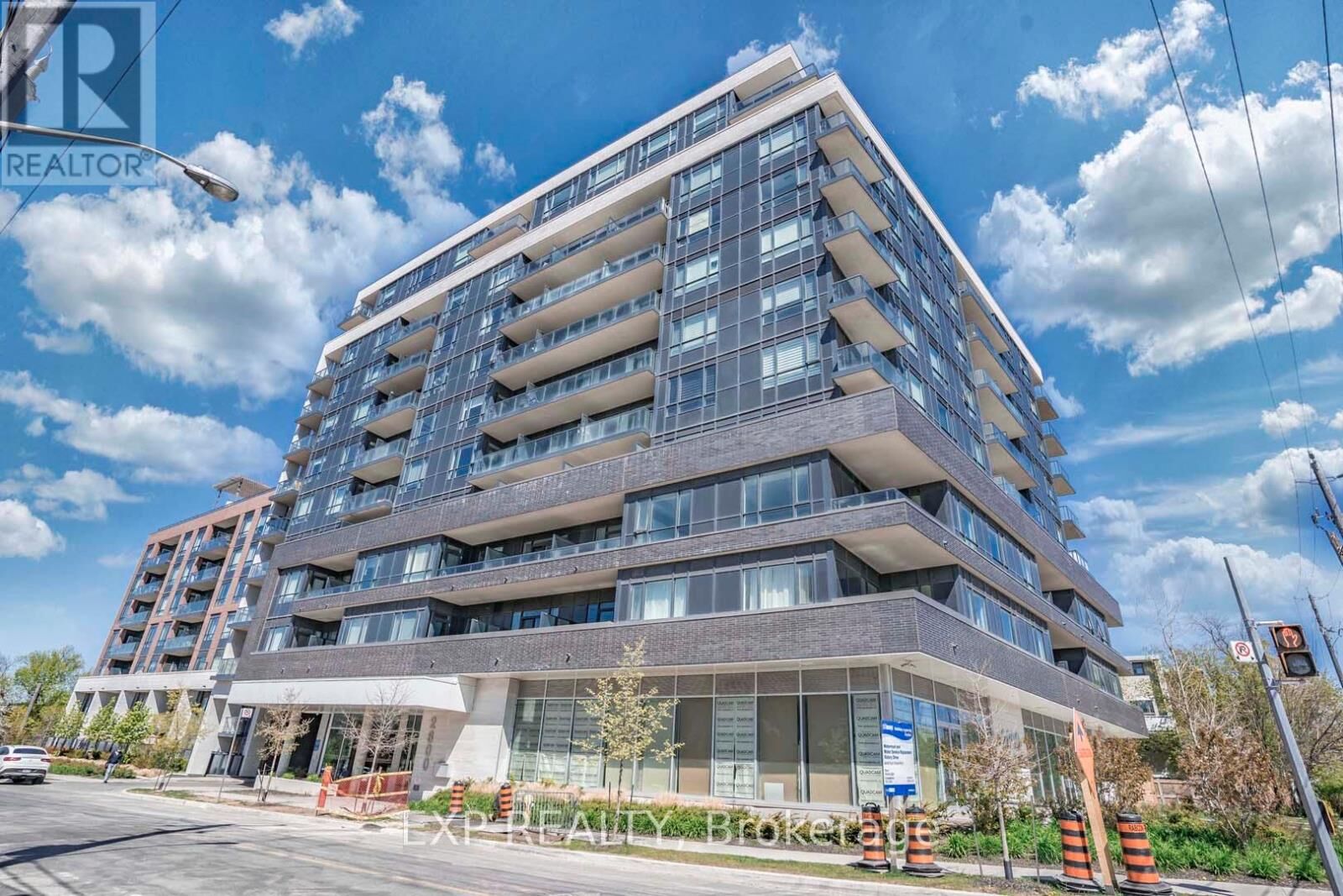 Property Photo:  2800 Keele Street 605  ON M3M 0B8 