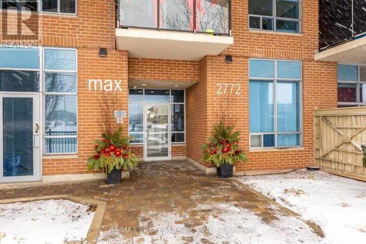 Property Photo:  2772 Keele Street 1004  ON M3M 0A3 