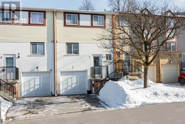 Property Photo:  70 Moregate Crescent 51  ON L6S 3K9 