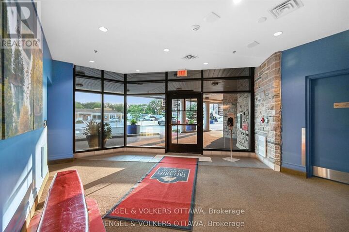 Property Photo:  15 St Andrew Street 1802  ON K6V 0B8 
