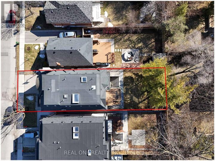 Property Photo:  241 Florence Avenue  ON M2N 1G7 