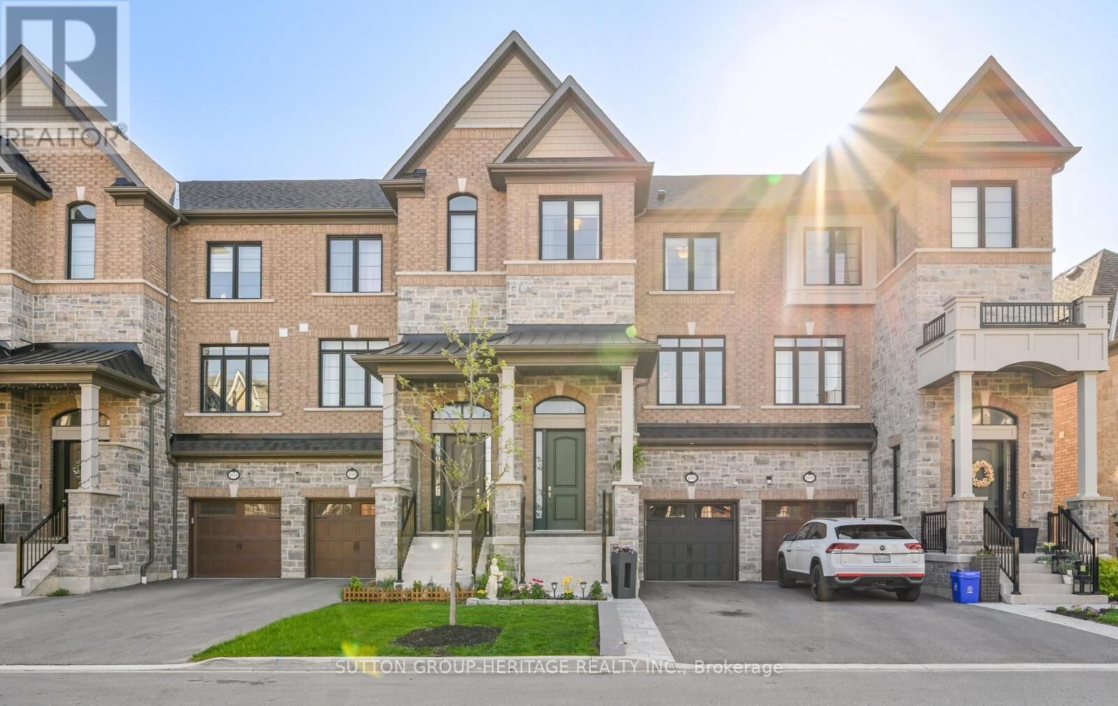 Property Photo: 105 Dorian Drive ON L1P 0C8
