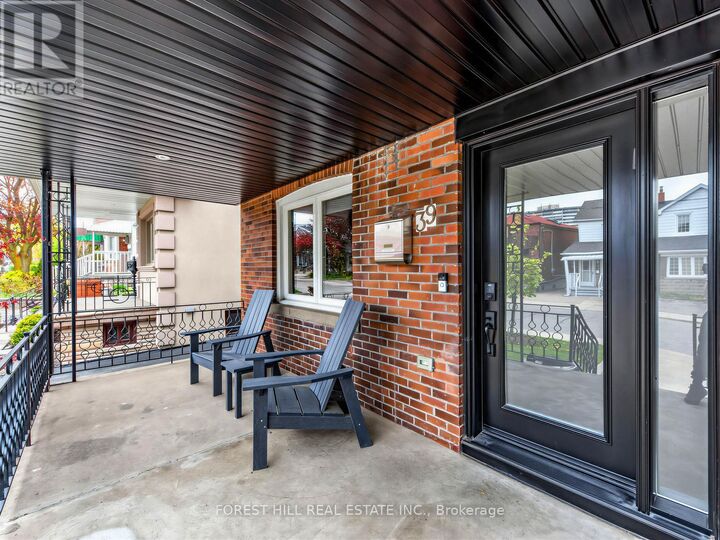 Property Photo: 39 Belgravia Avenue ON M6E 2M4
