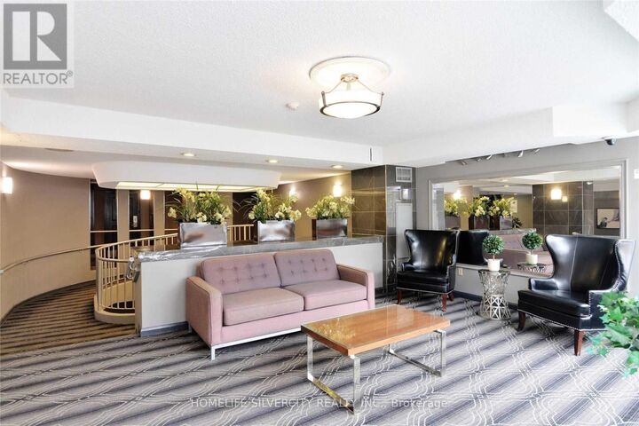 Property Photo:  8 Lisa Street 1804  ON L6T 4S6 