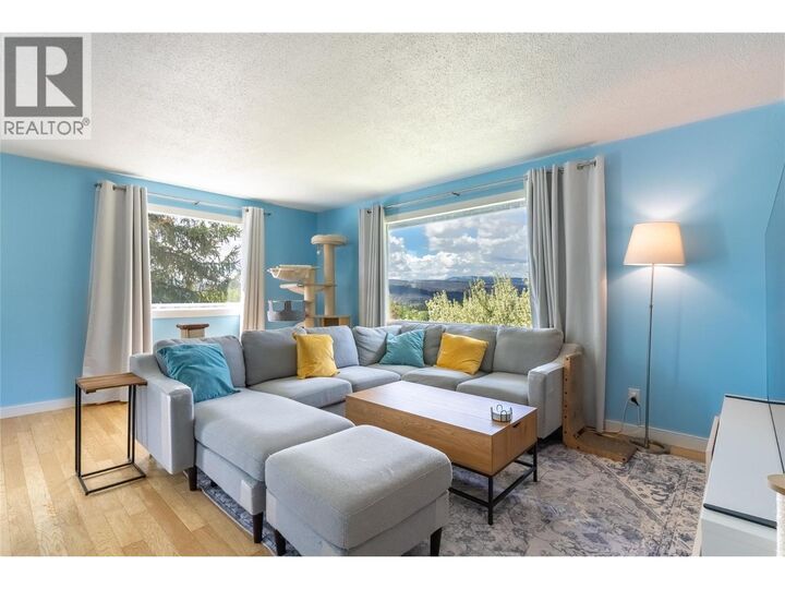 Property Photo:  9 Jasper Drive  BC V0K 1W0 