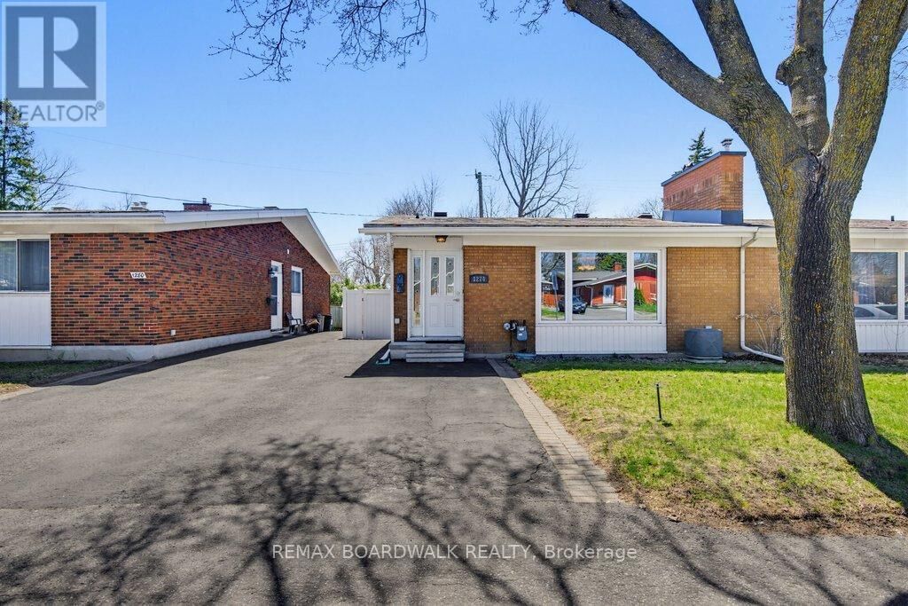 Property Photo:  1274 Maitland Avenue  ON K2C 2C6 
