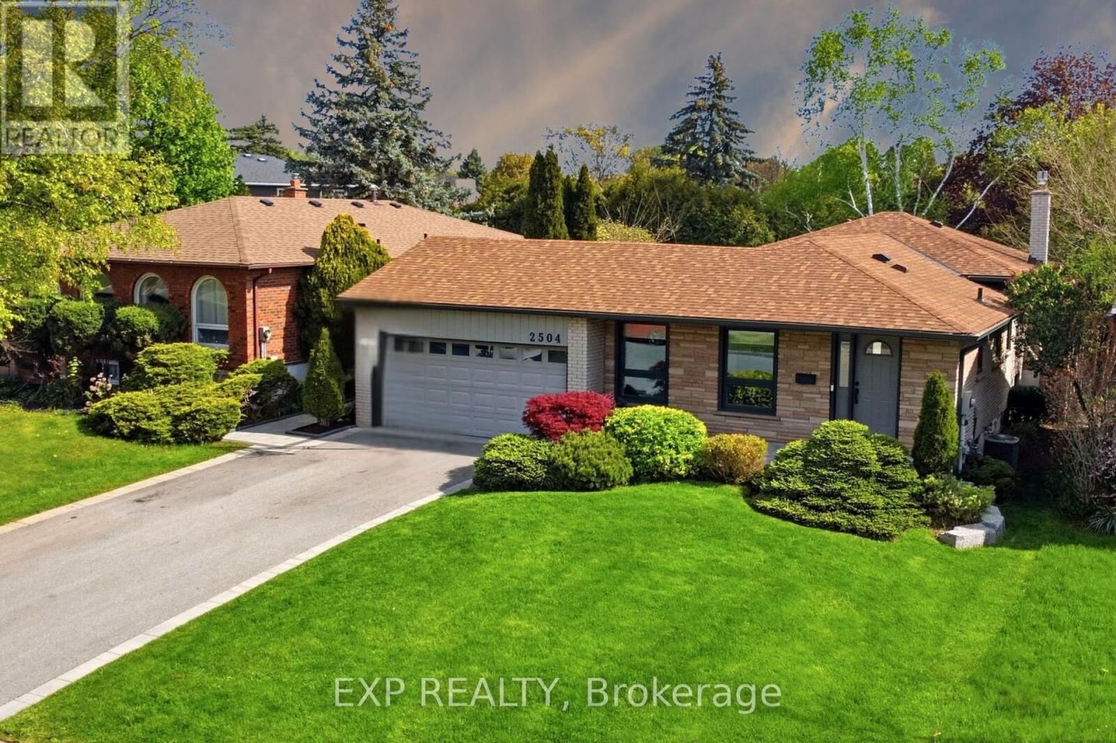 Property Photo: 2504 Yarmouth Crescent ON L6L 2M8