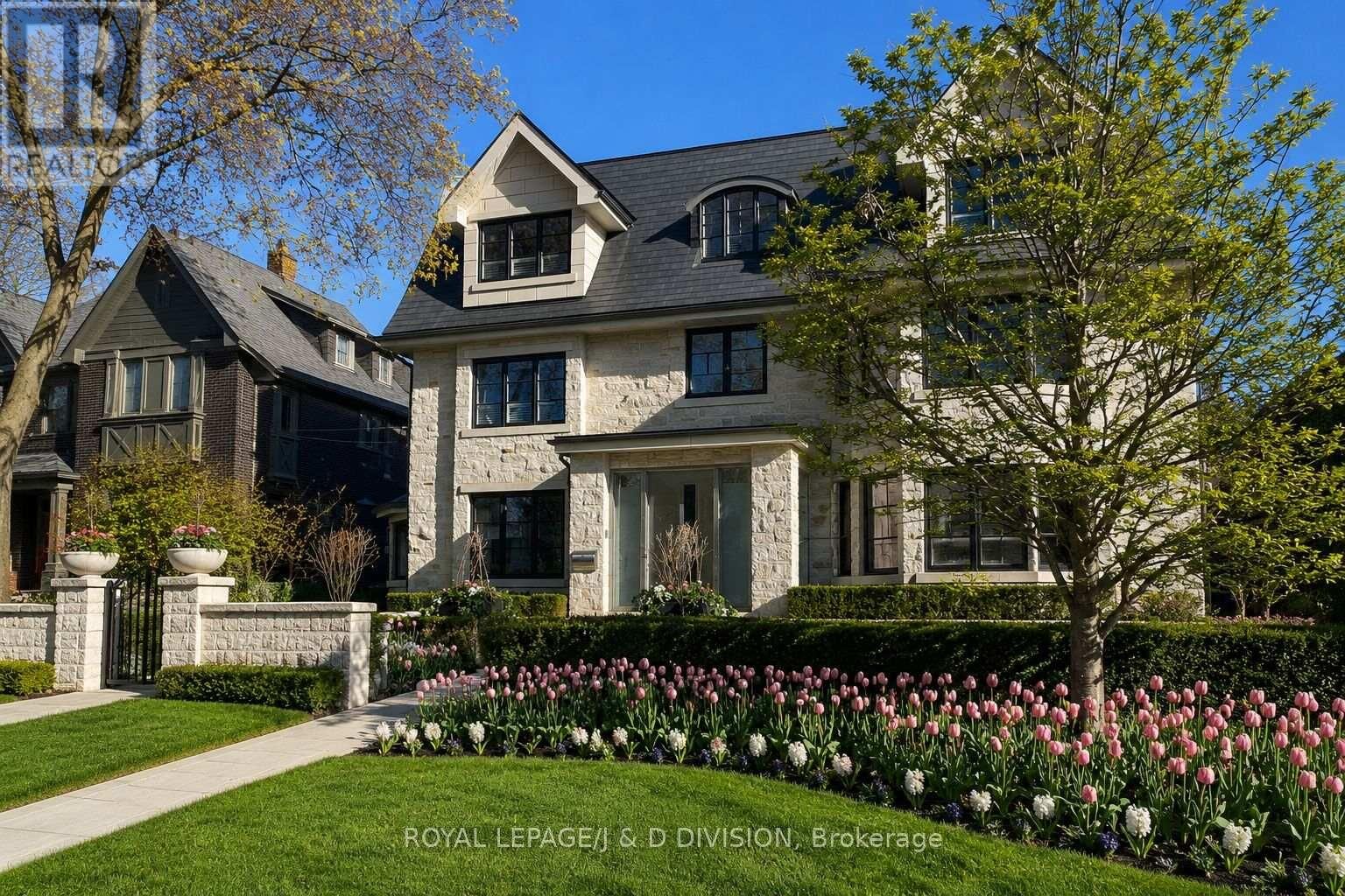 Property Photo: 24 Glenview Avenue ON M4R 1P6