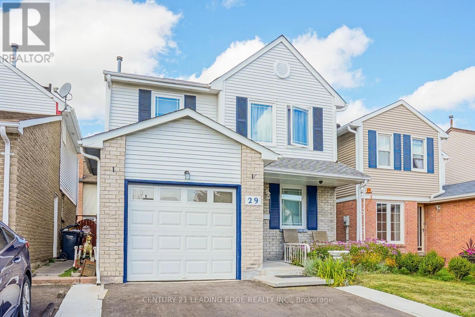 Property Photo: 29 Junewood Crescent Upper ON L6S 3T5