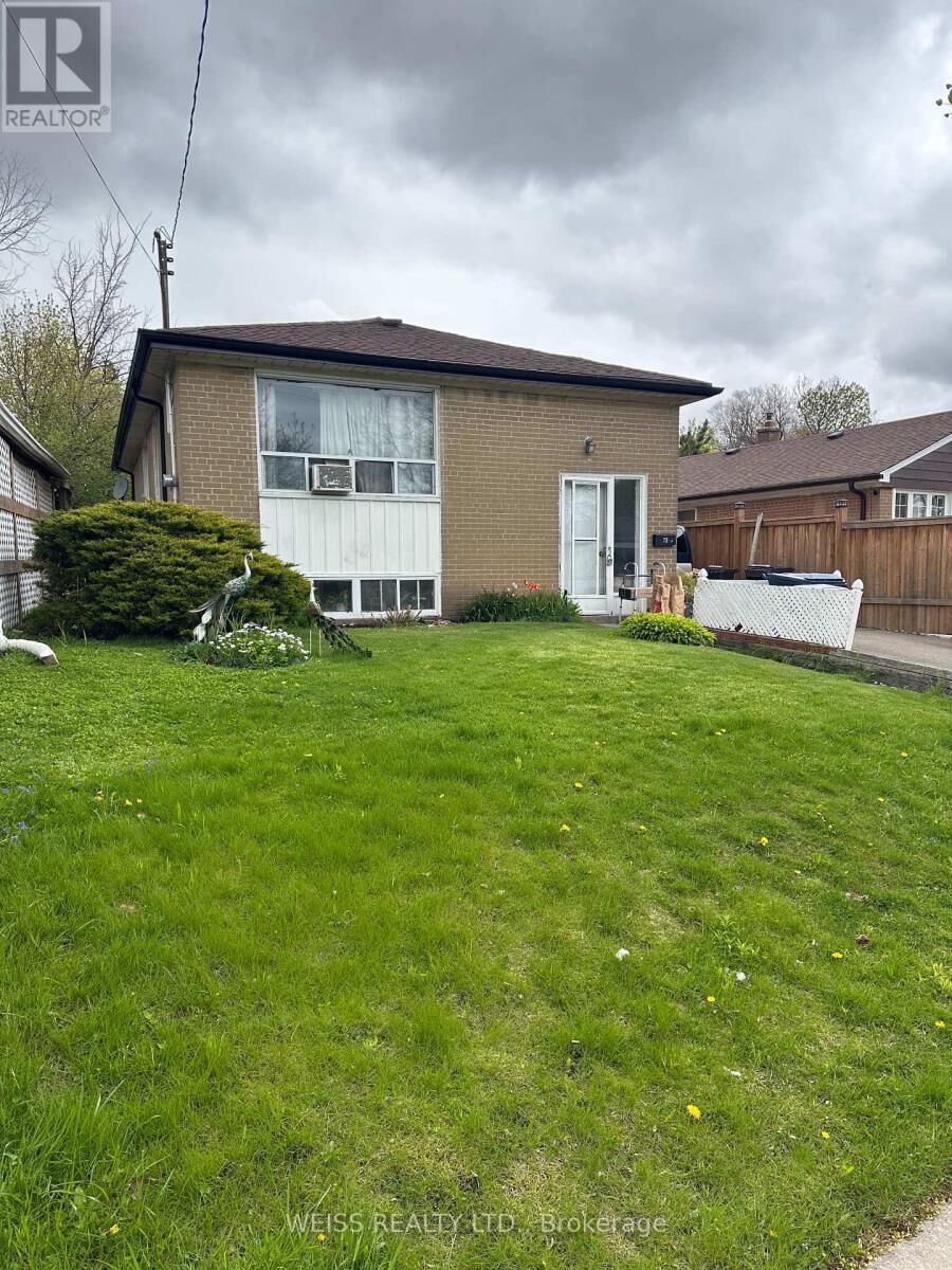 Property Photo:  78 Pandora Circle  ON M1H 1V7 