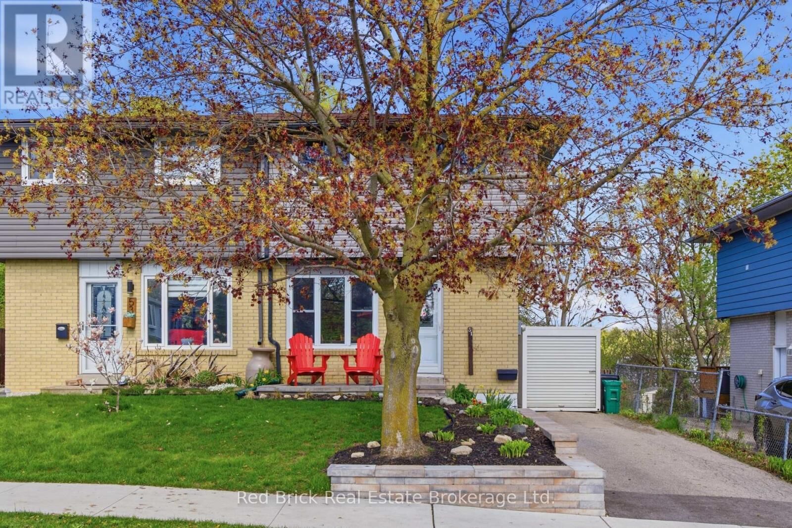 Property Photo: 51 Clemens Avenue ON N3C 2W6