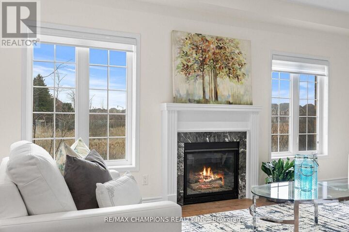 Property Photo:  42 Abbotsbury Drive  ON L6X 0S3 