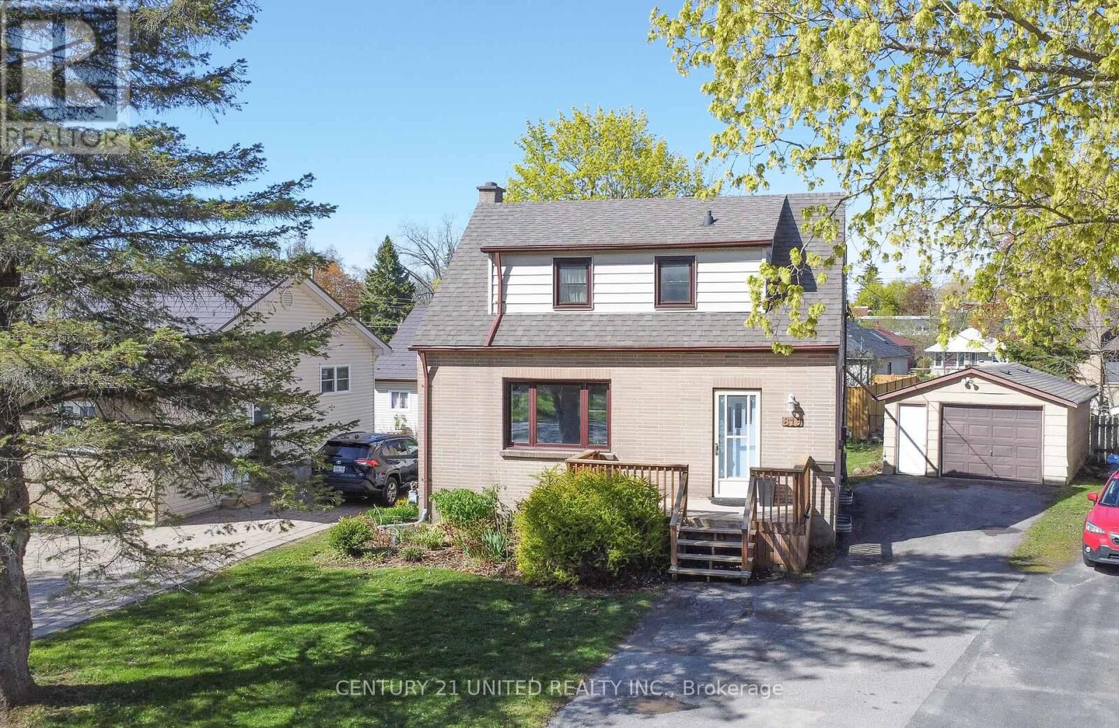 Property Photo:  819 Argyle Street  ON K9H 5T4 