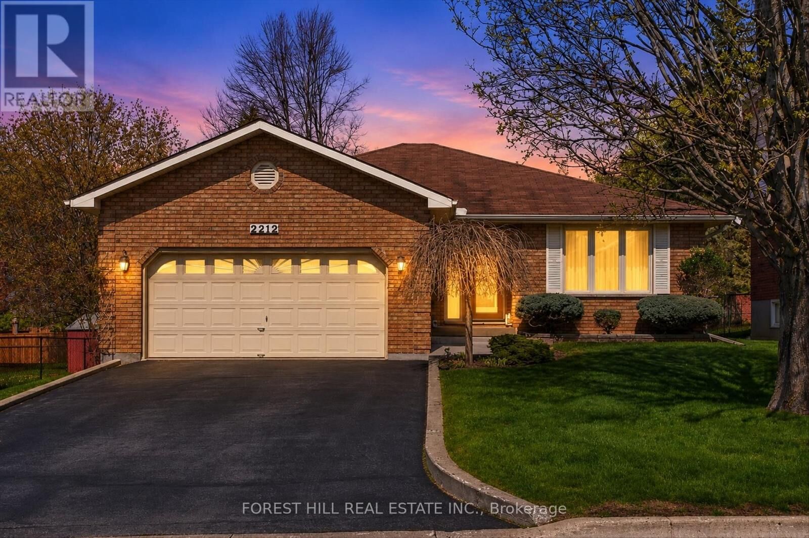 Property Photo:  2212 Lorraine Drive  ON K9L 1X5 
