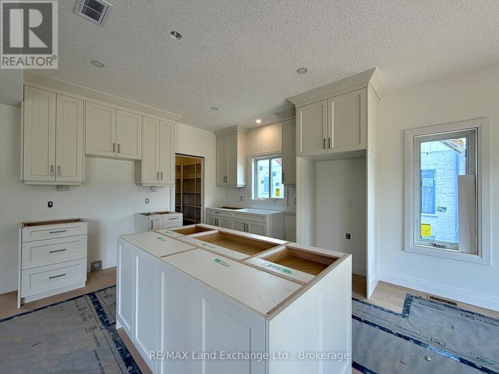 Property Photo: 382 Frances Street ON N0H 2C3