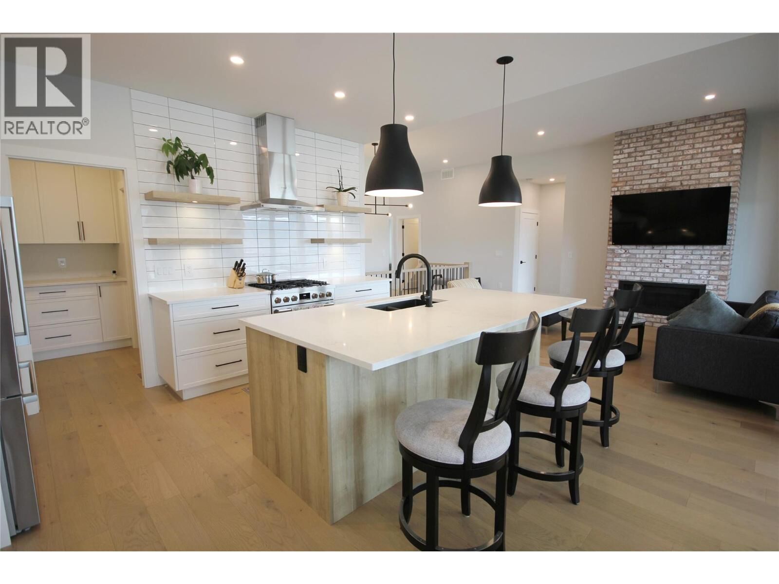 Property Photo:  1164 Elk Street  BC V2A 2S6 