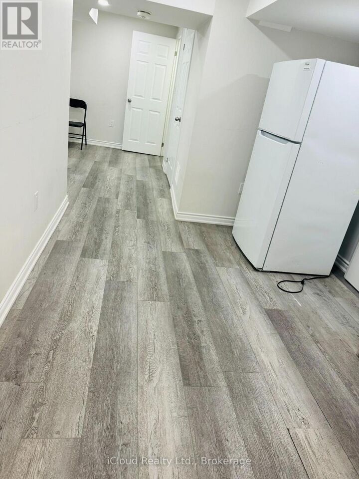 Property Photo:  42 Williamson Drive  ON L7A 3L9 