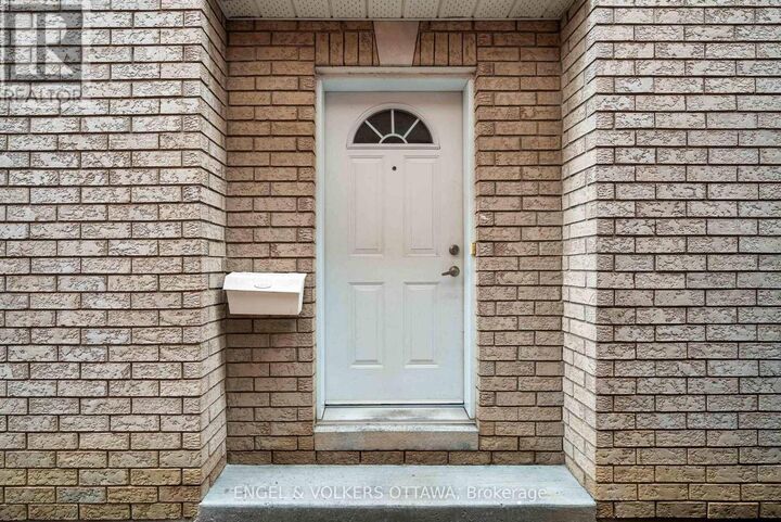 Property Photo: 1649 Rosebella Avenue B ON K1T 1E9
