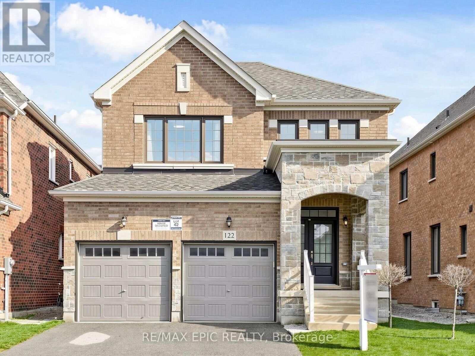 Property Photo:  122 Scarlet Way  ON L3Z 4J2 