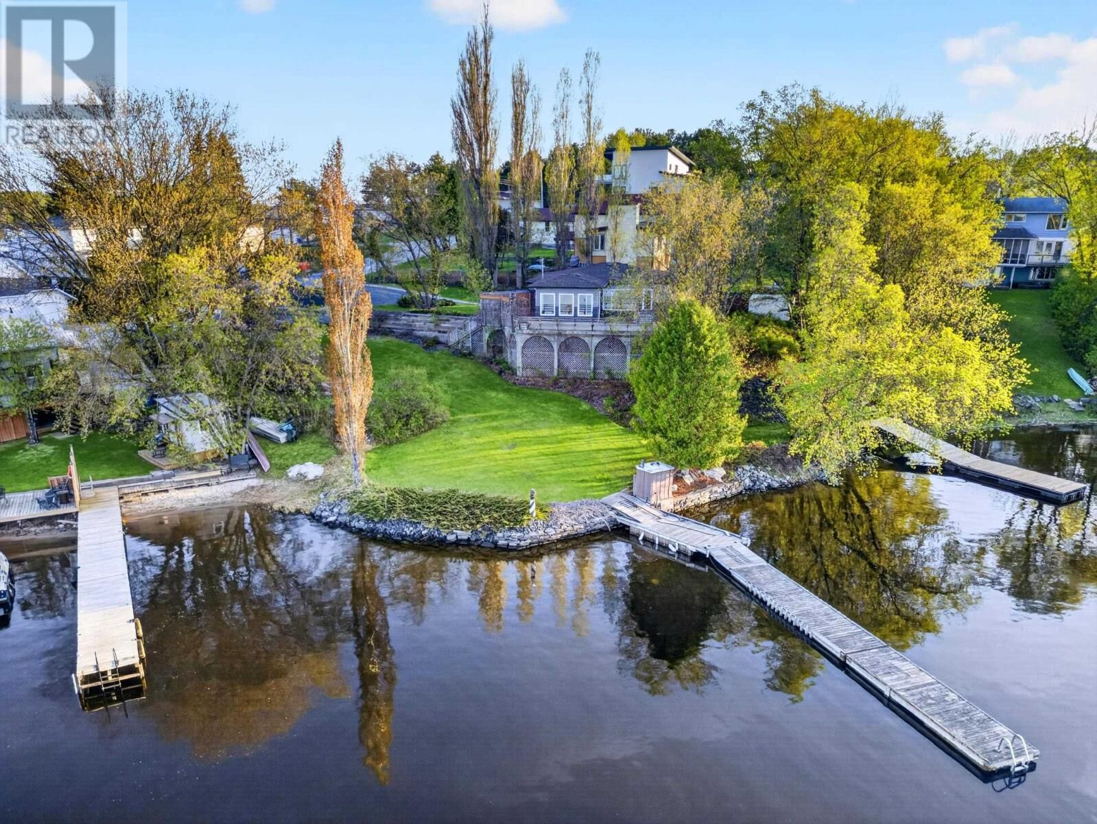 Property Photo:  8 Minnesota Street  ON P9N 3P2 