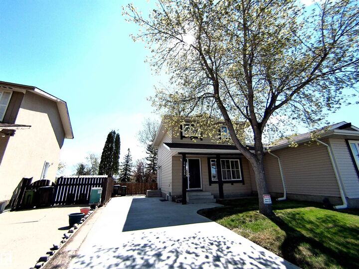 Property Photo:  14125 30 Street NW  AB T5Y 1M6 