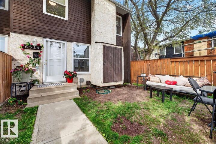 Property Photo: 6528 184 Street NW AB T5T 2P1