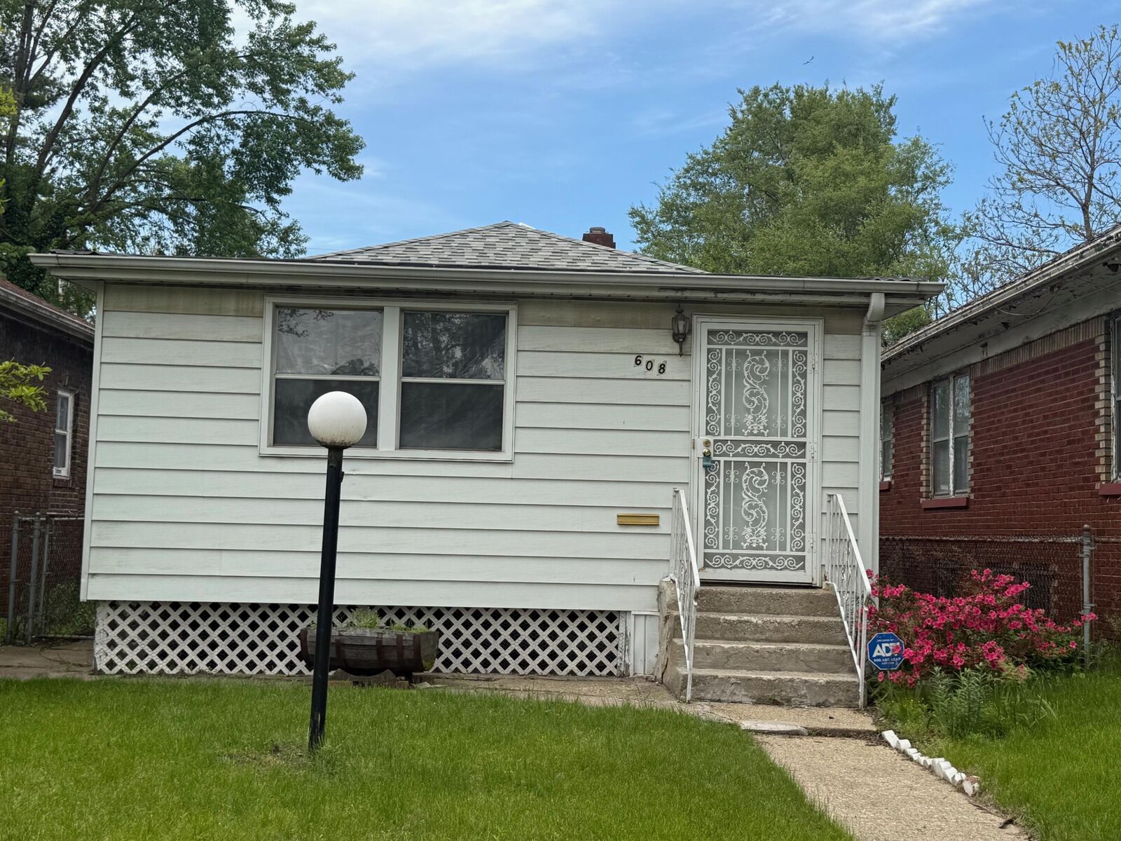 Property Photo: 608 Durbin Street IN 46406